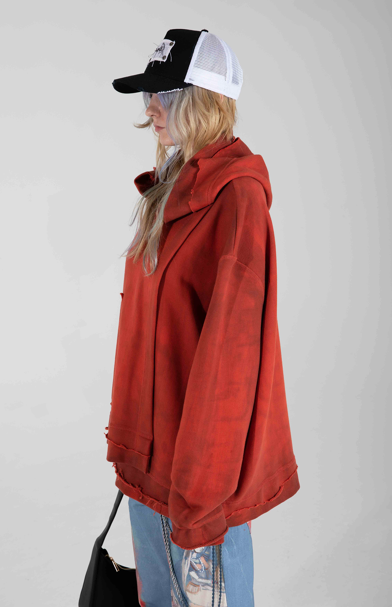 SURYASTA SWEATSHIRT