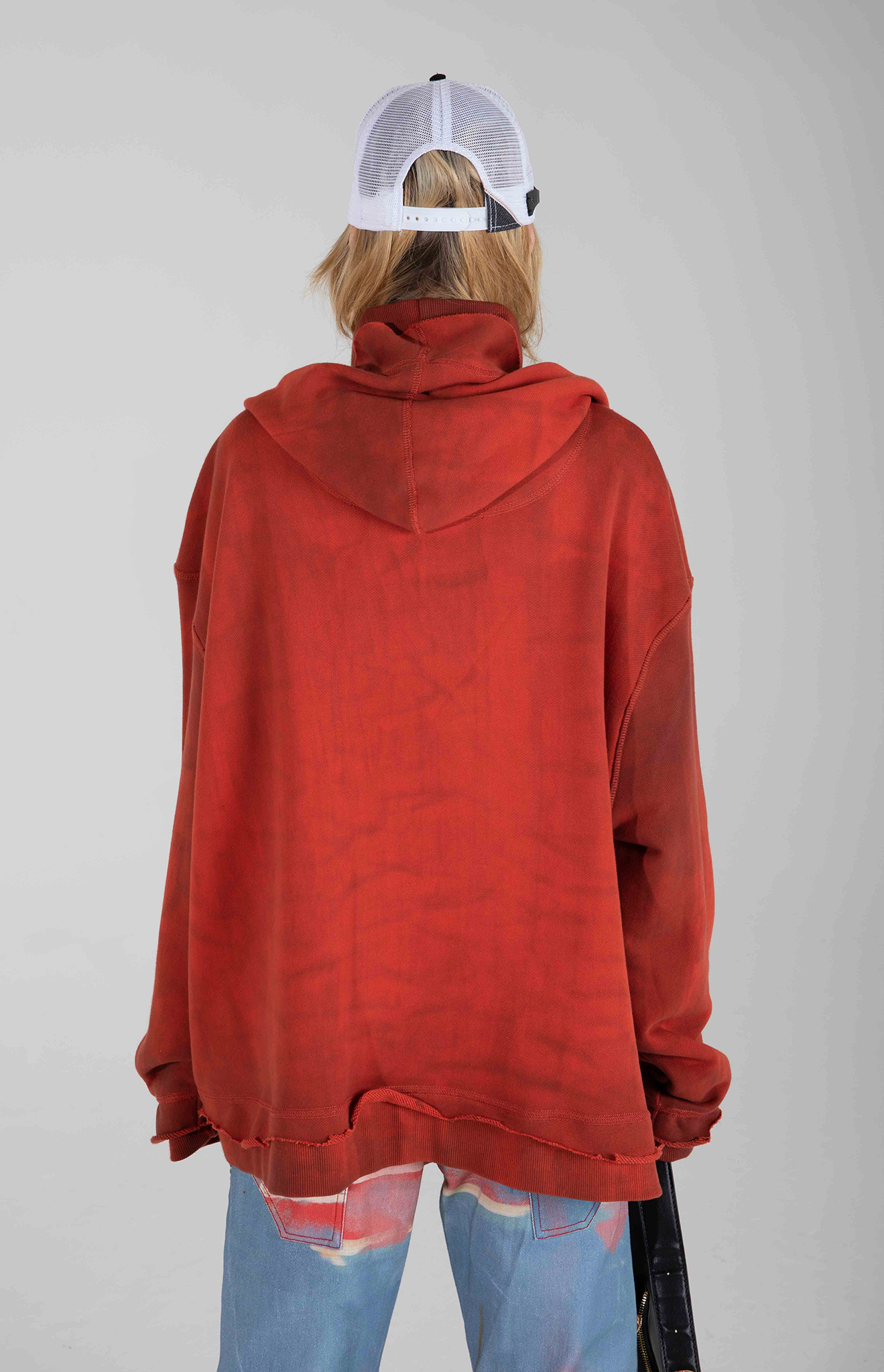 SURYASTA SWEATSHIRT